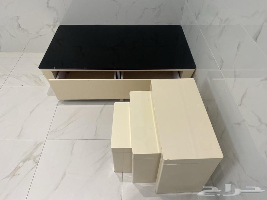 Service tables with accessories64538063779843112