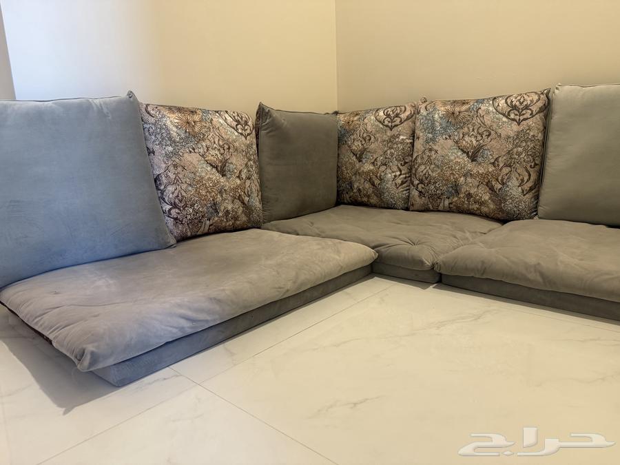 كنب زاويه  وكنب صغير لحاله جلسه ارضيه64497358822914111