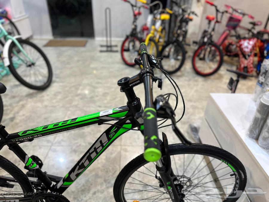 دراجة KTM هجين عرض اليوم الوطني64537616553217111