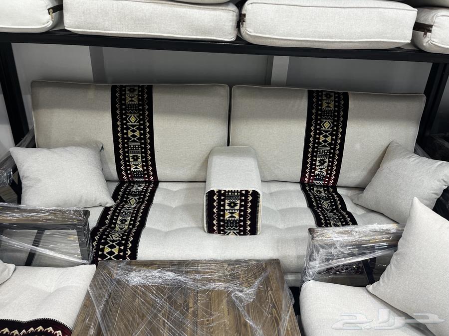 جلسات خشب وحديد عروض يوم الوطني64542969391363111