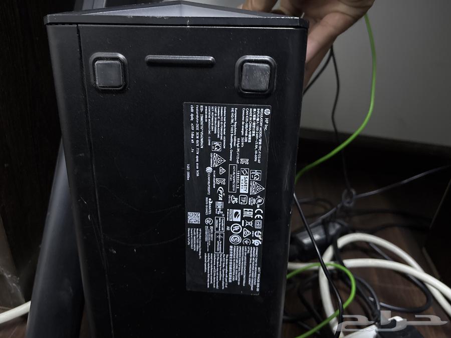 PC for sale with monitor and table64535624679041113