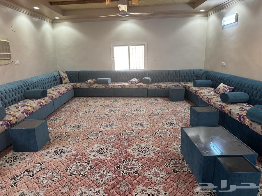 Almost new sofa, MashaAllah64539059010947112