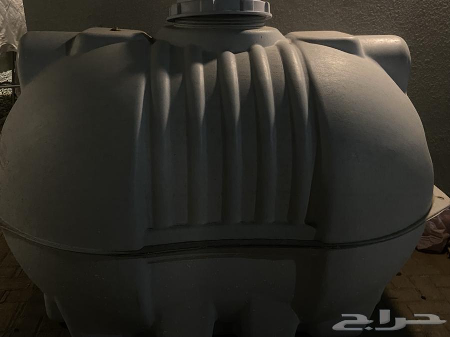 خزان للبيع ب35064537183859458111