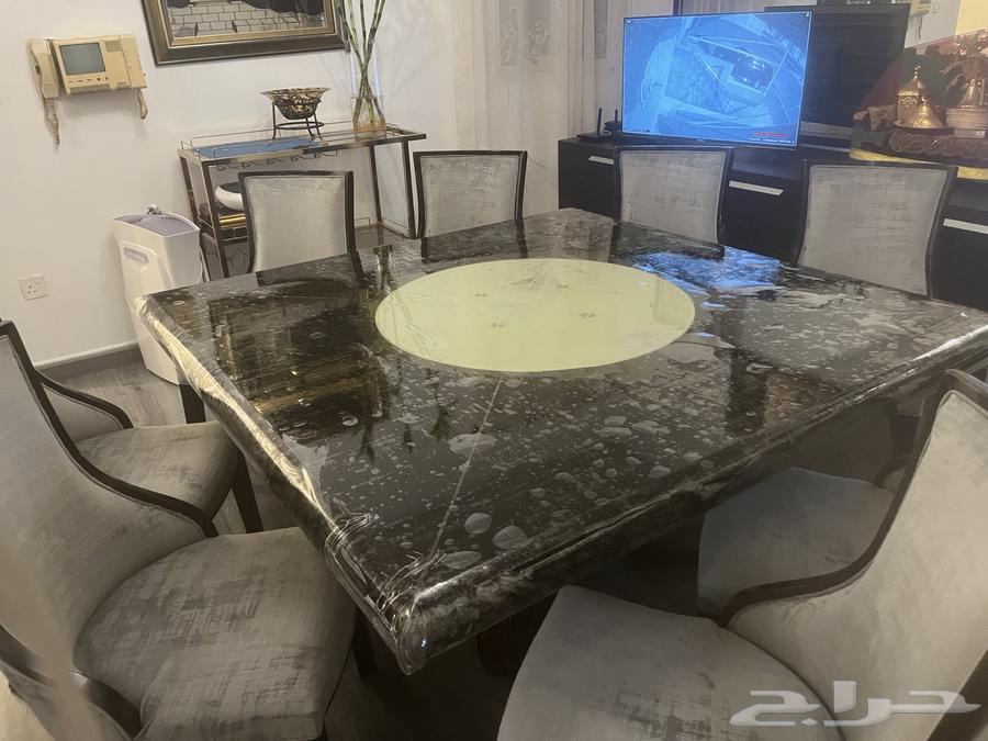 Square dining table64543577457154112