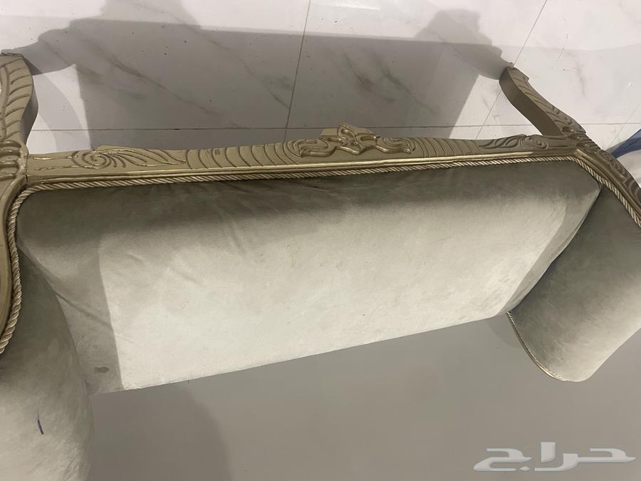 طقم مجلس كامل جيد ولاكن يحتاج غسيل64538007617665110