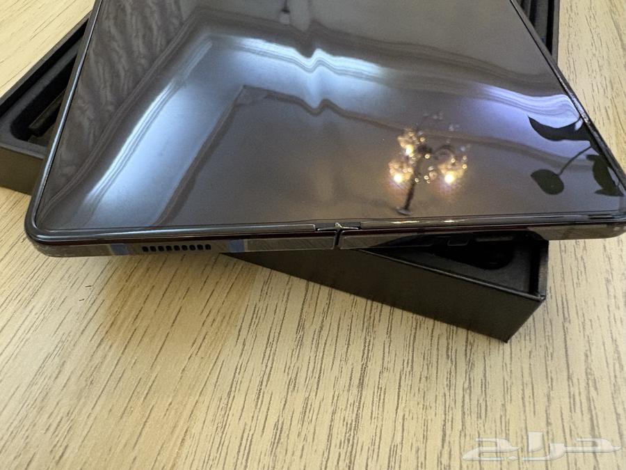 جهاز زد فولد Z fold 5 مساحة 512 جيجا64535349803266111