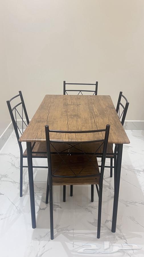 Dining table with 4 chairs64541051189123110