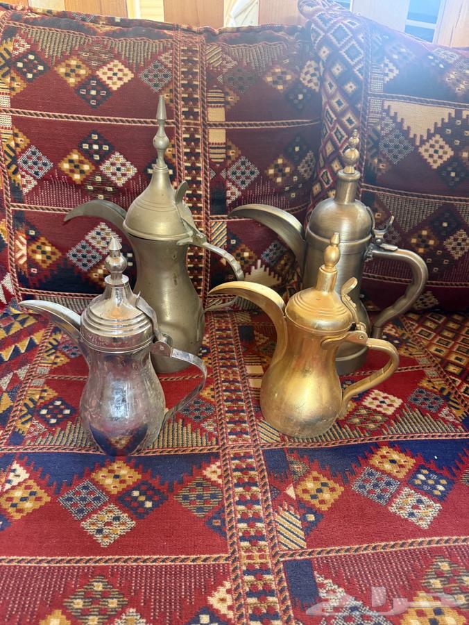 دلال رسلان وراديو ودلال تراثية64537924009090111