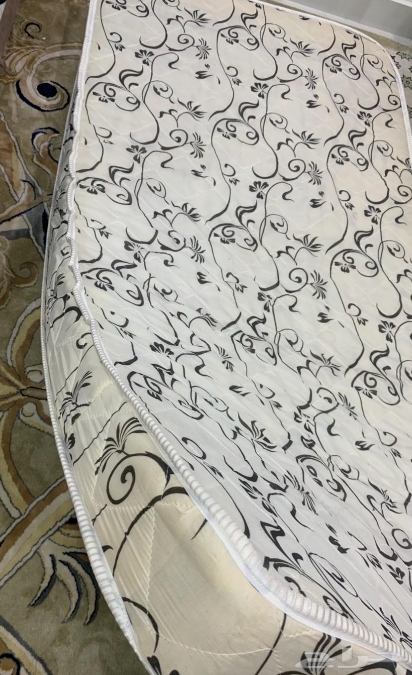 Clean used bed sponge64539570939138110