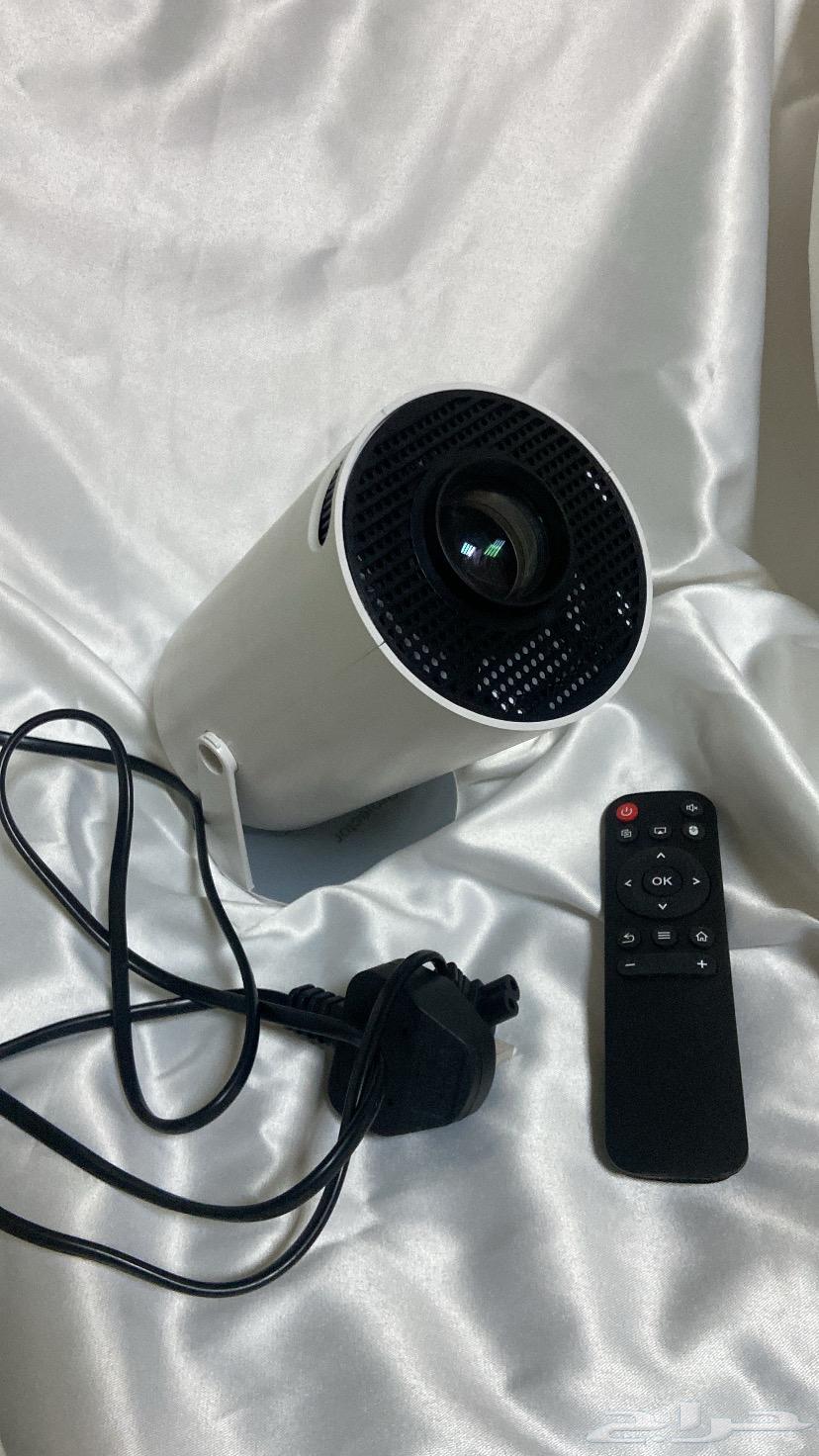 Projector64540323675010110