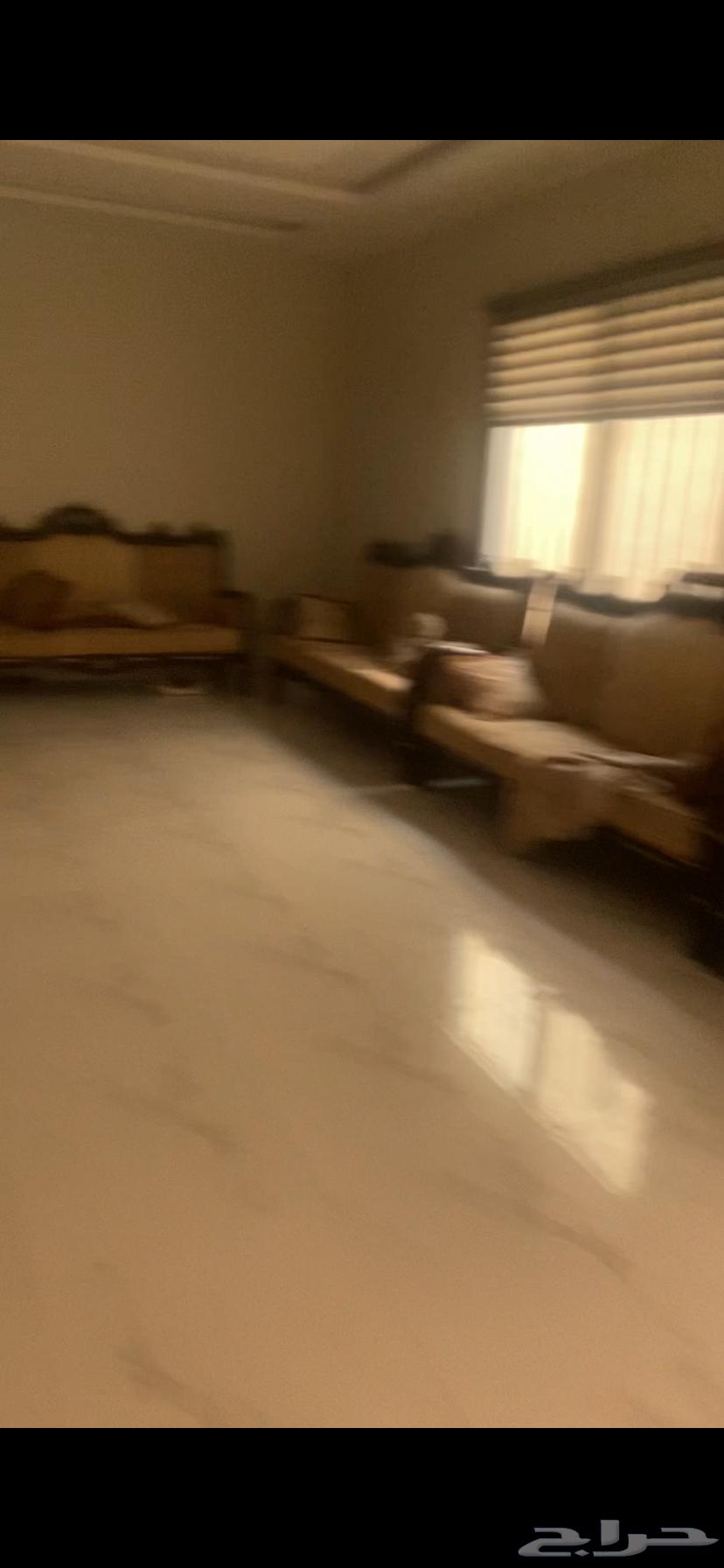 طقمين كنب مستخدمه للبيع التواصل واتس64541522857346112