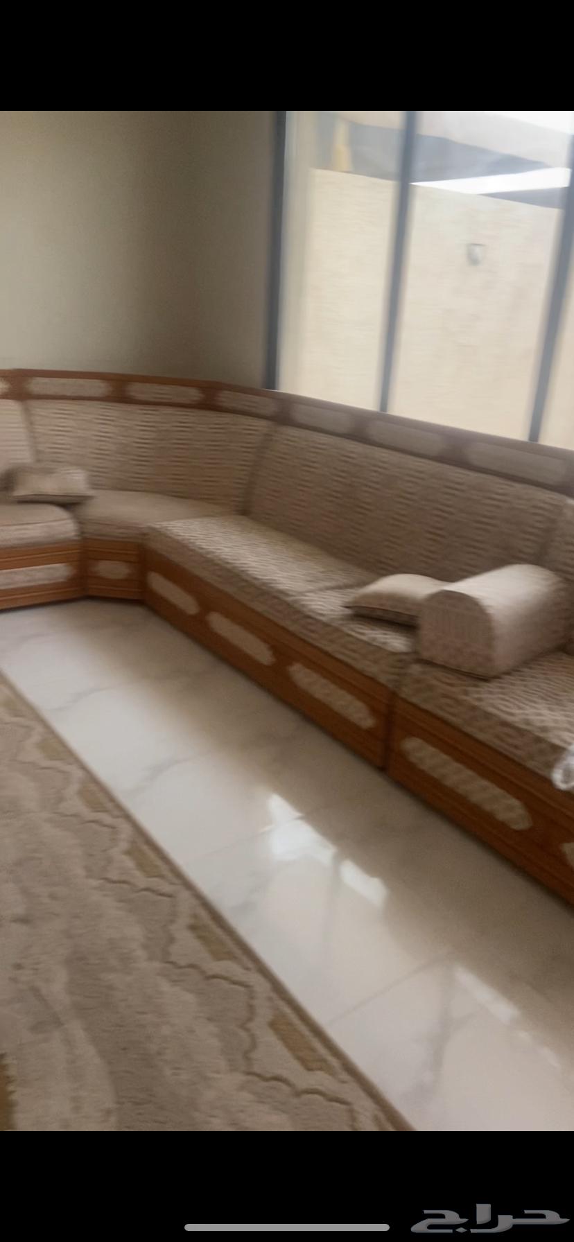 طقمين كنب مستخدمه للبيع التواصل واتس64541522857346110