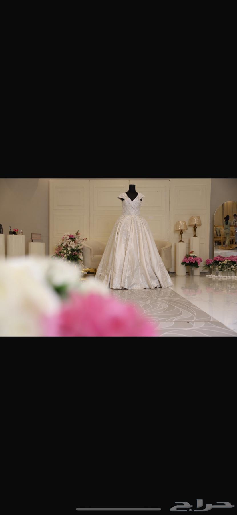 فستان زفاف لبس مره وحده مع الطرحة والجيبون64535848103938111
