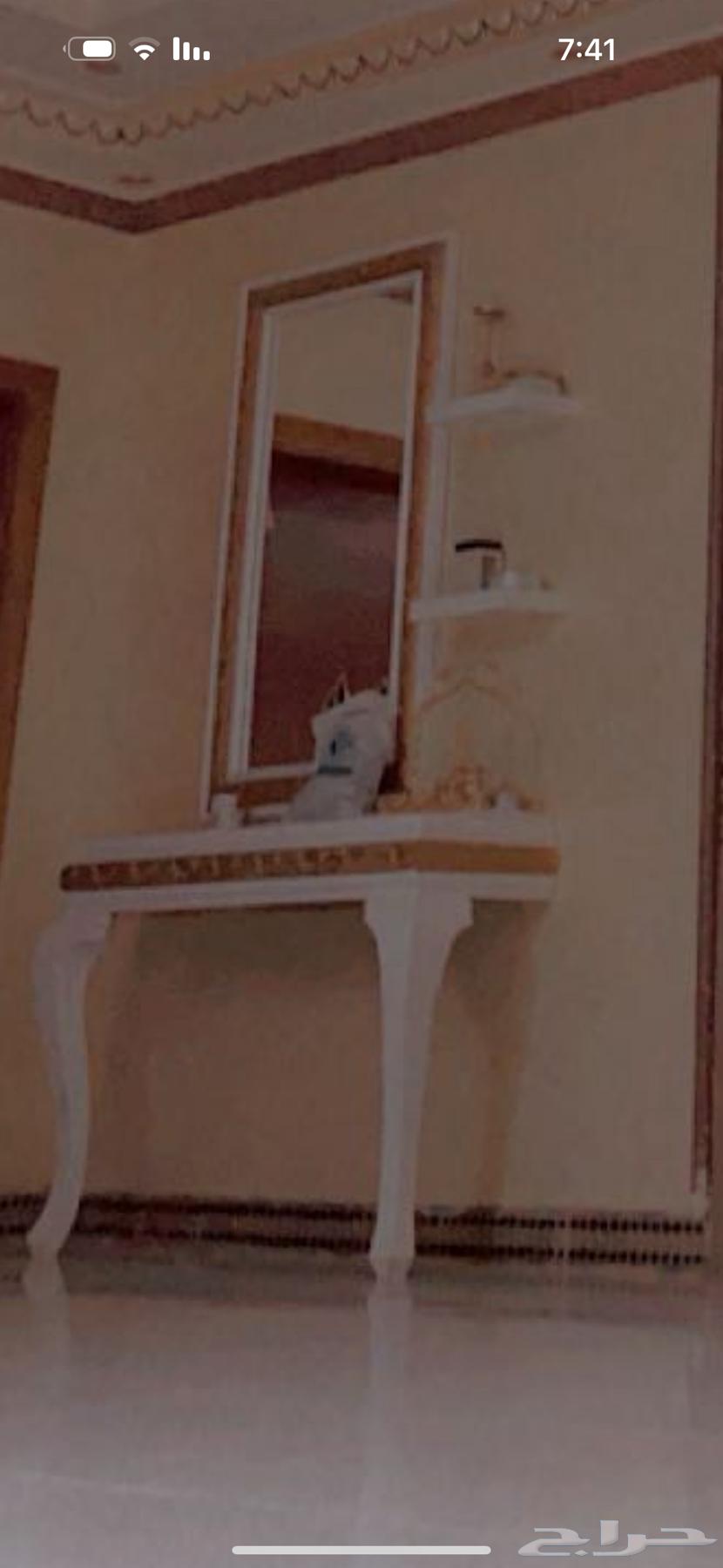 مدخل ابيض مع الارفف64543408108419110