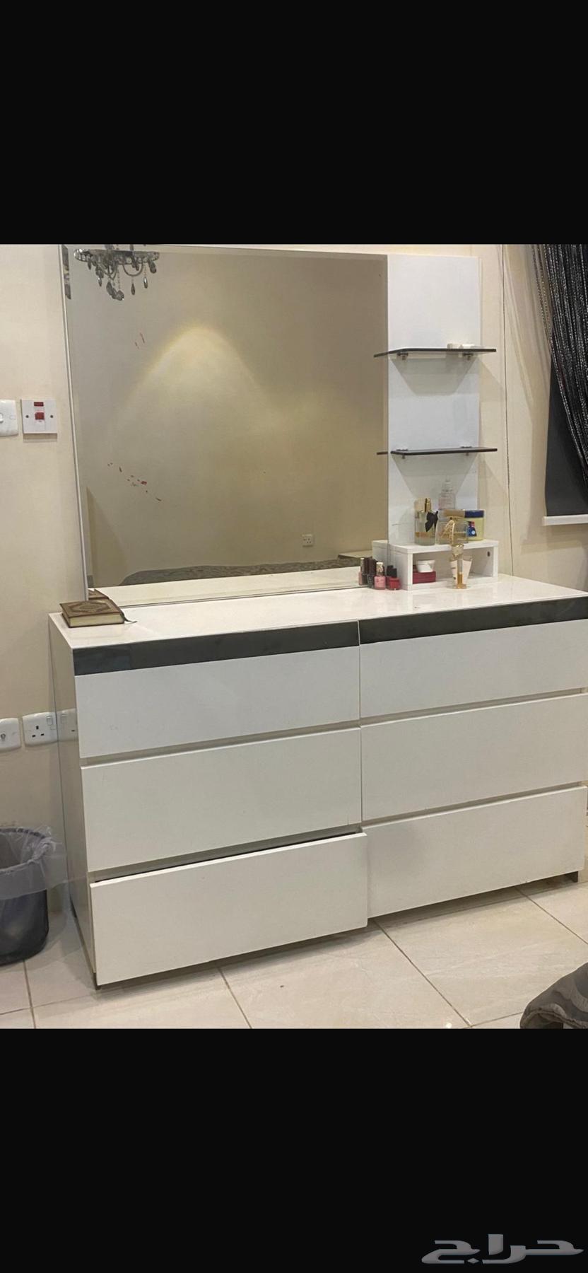 غرفة نوم من هوم سنتر مشتراها ب 12 الف64536934273410112