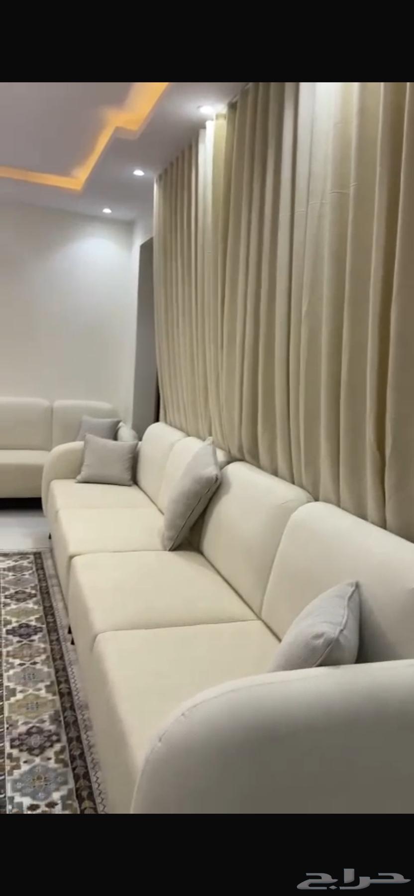 Complete furniture - split - new sofa - tables - new Turkish mats64535737056130112