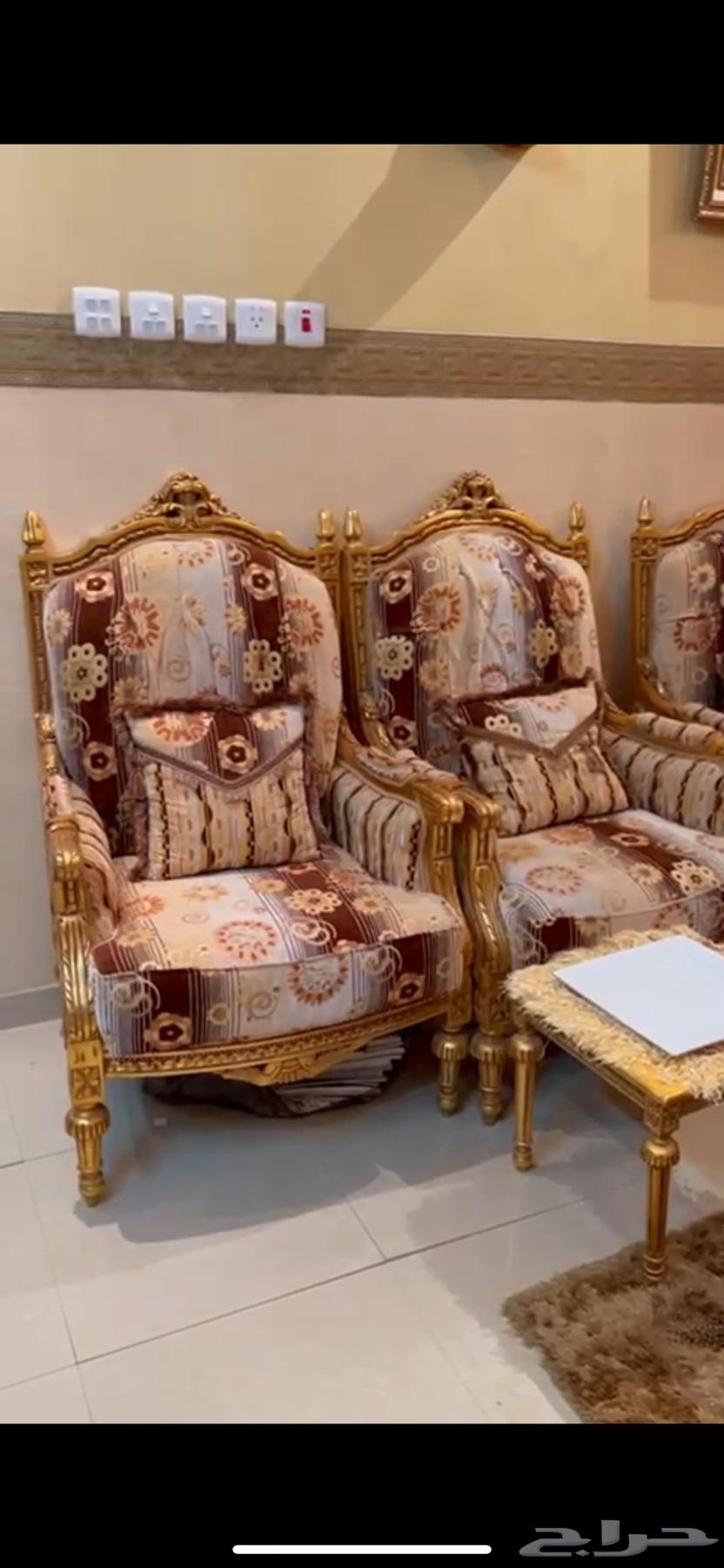 كنب مع طاولات للبيع64536210036225114