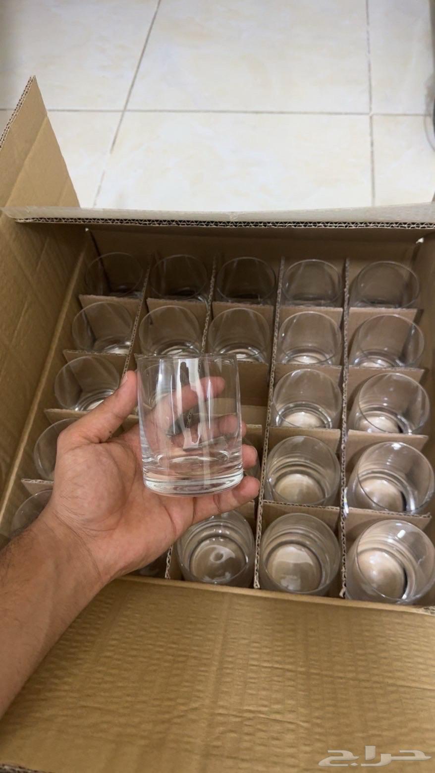 كرتون كاسات خطوط السعودية ستوك64535395568898112