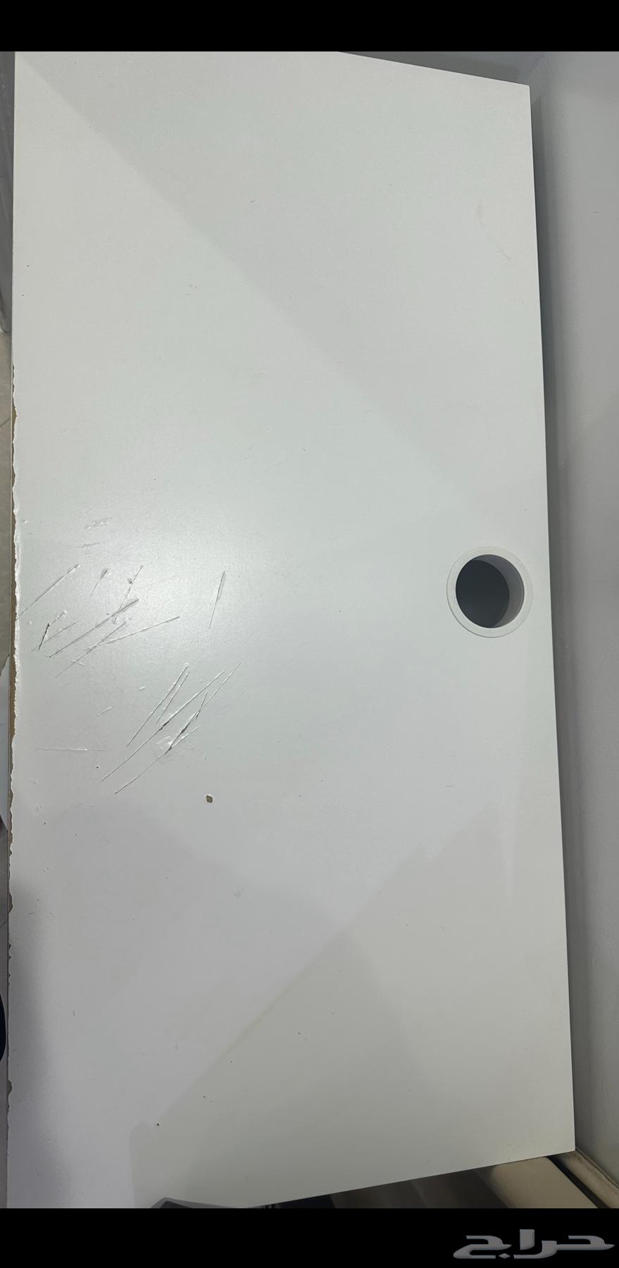 Office table and chair64540380542593111