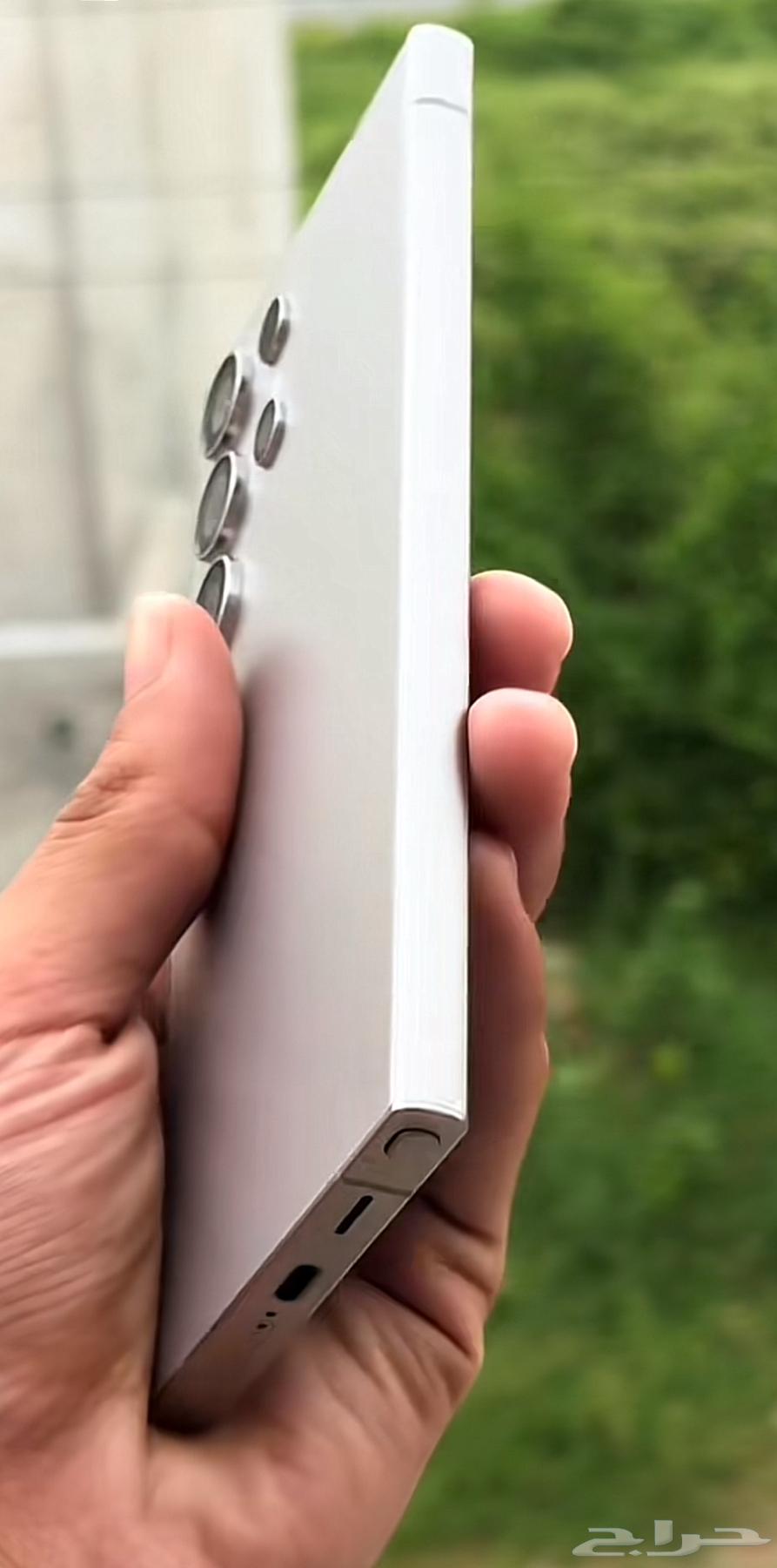 جوال ألترا s24اللون تيتانيوم64535499533697112