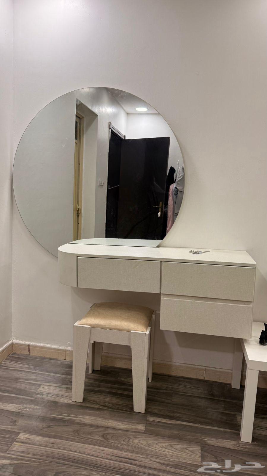 Complete bedroom set, double bed, dressing table, three-door sliding wardrobe at a price64541136853889112