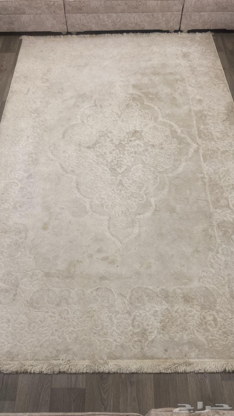 غرفة نوم وكنب حرفLمع طاوله ومدات للبيع للتواصل058308664535694949378110