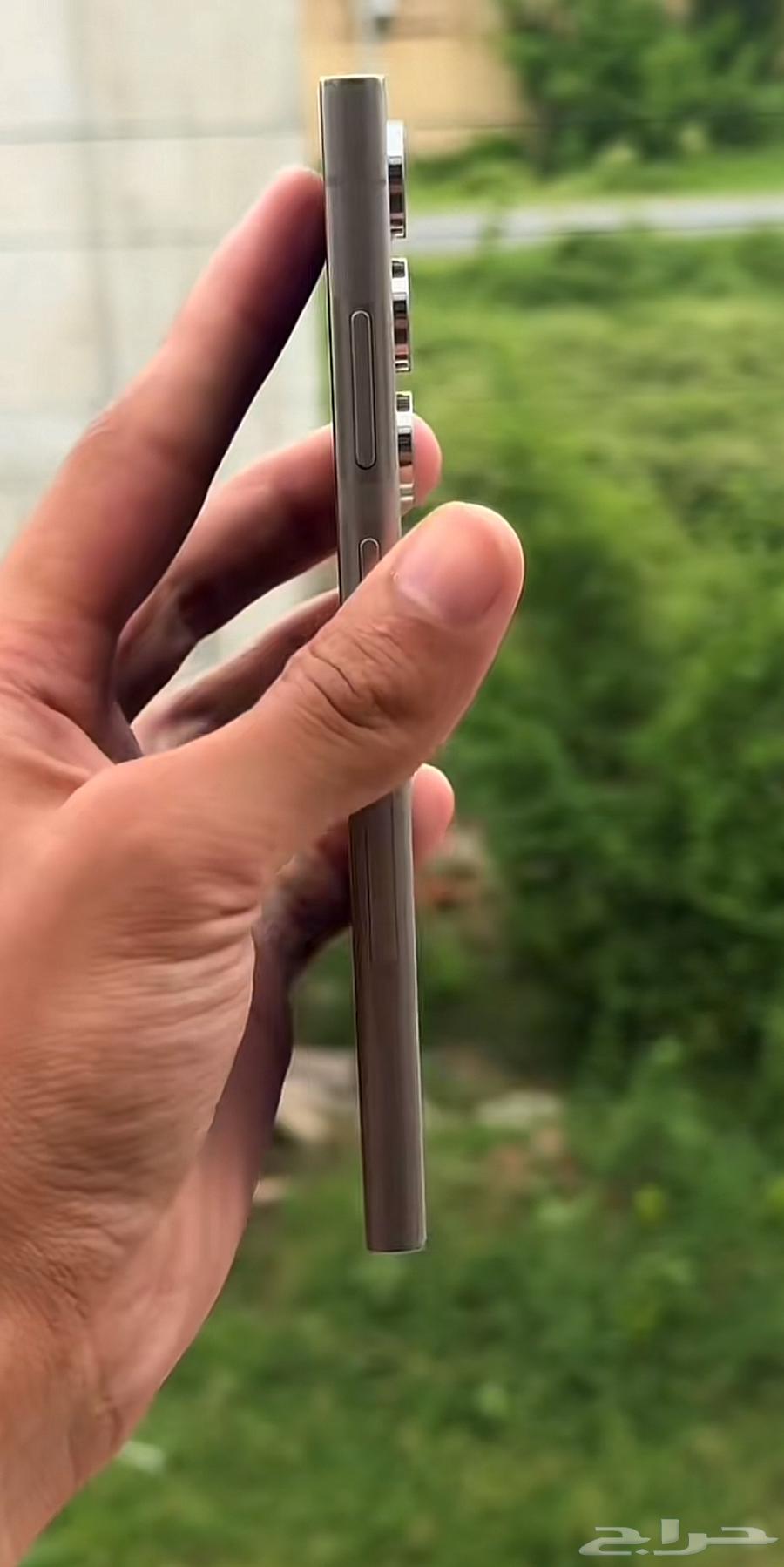 جوال ألترا s24اللون تيتانيوم64535499533697111