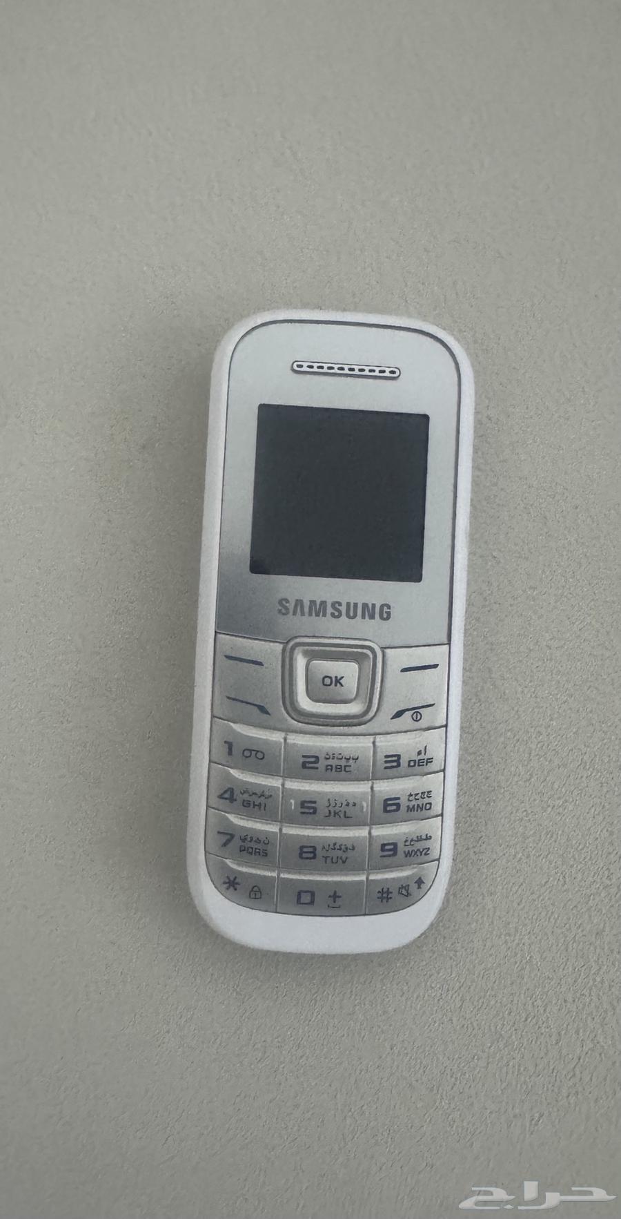 للبيع جوال قديم64535013705090110