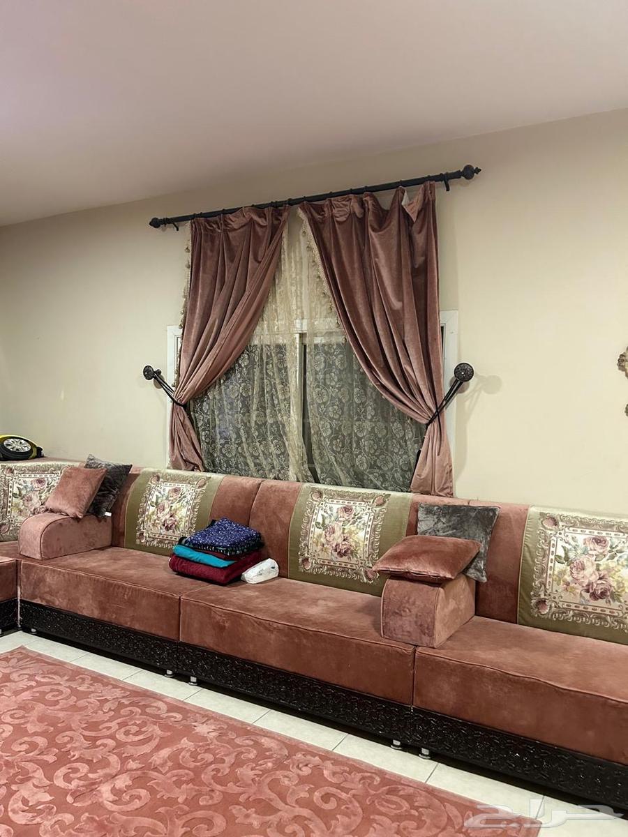 Clean and almost new sofa with all accessories64543436253825110