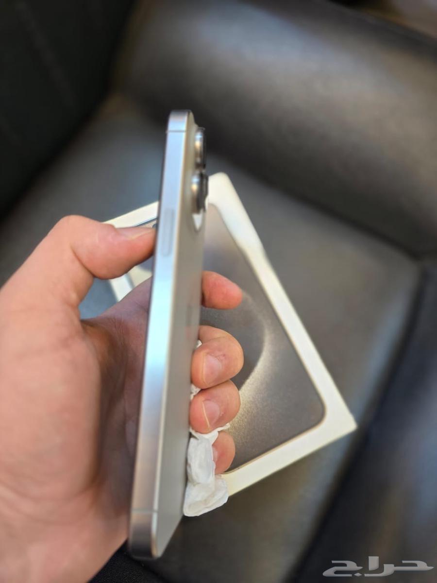 iPhone 15 Pro Max64542728944385110