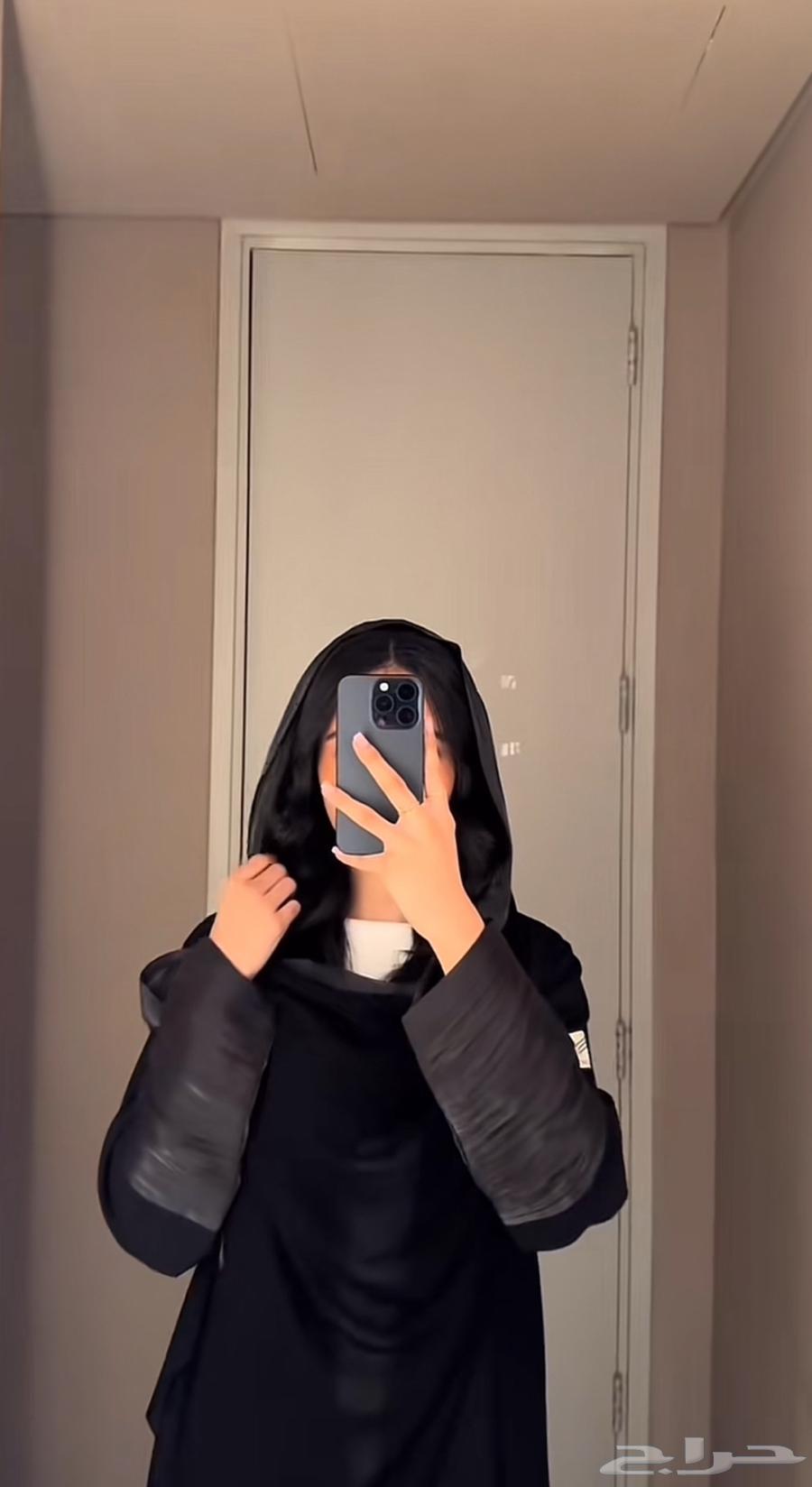 عبايه قماش كريب ملكي كوري اسود64540836984066110