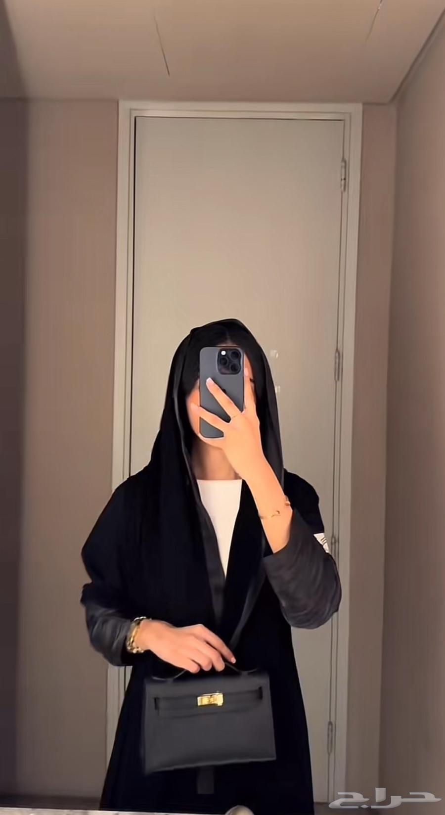 عبايه قماش كريب ملكي كوري اسود64540836984066112