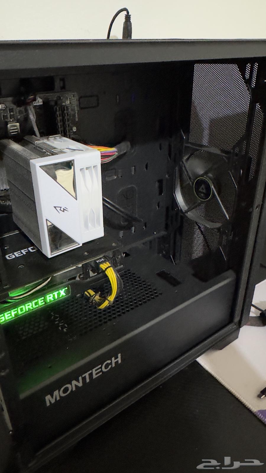 PC for sale as soon as possible because my dad bought a university iPad64551762675714111