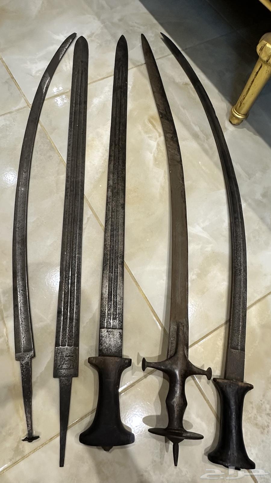 سيوف سلال قديمة جدا64548883330818113