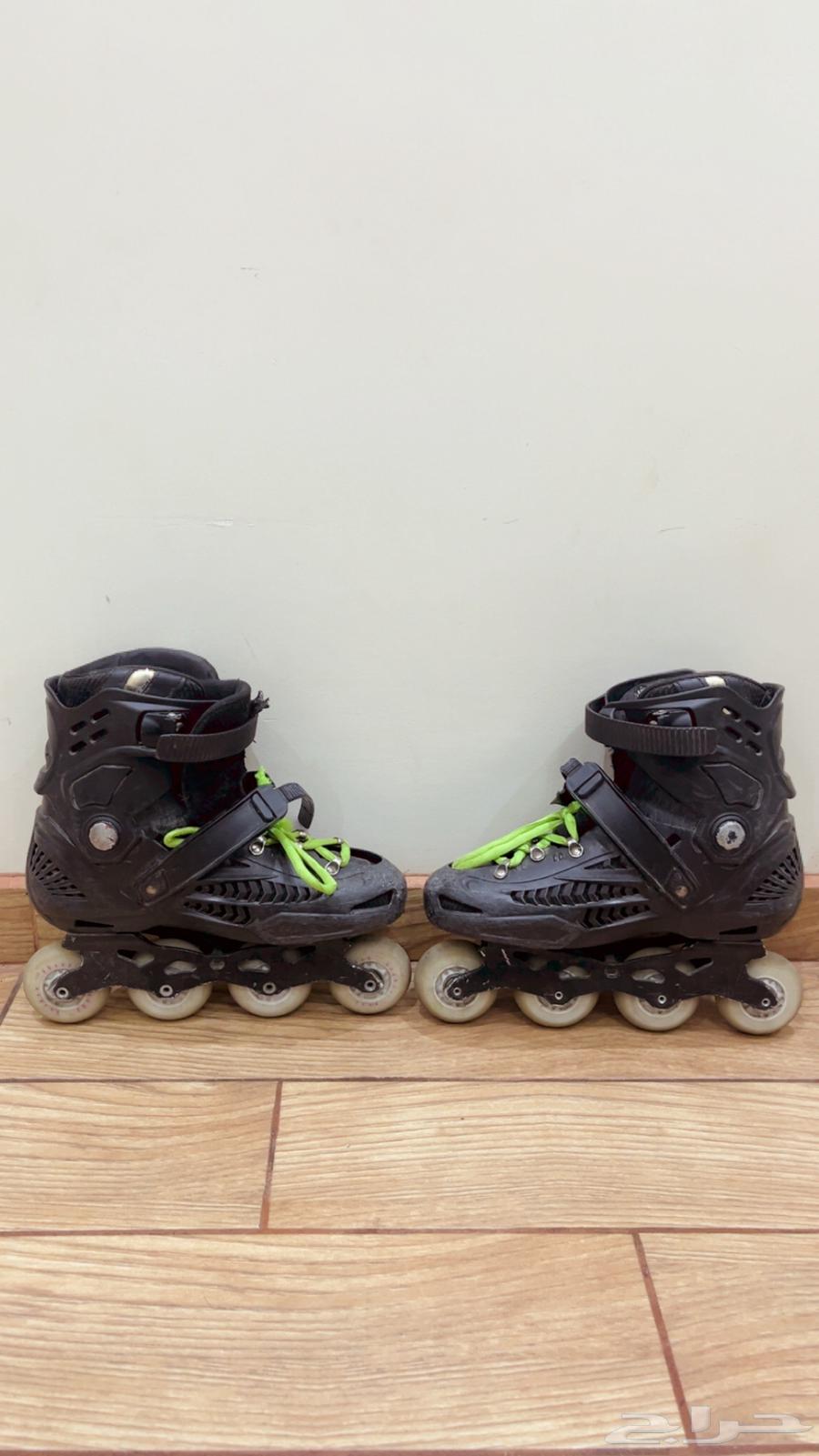 سكيت رول للبيع نضيف فيه خدوش مقاس 3864552235042818111