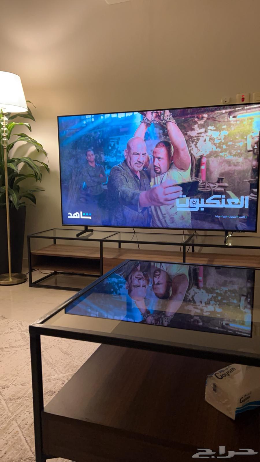 Furniture (Guest and Service Table Set)64545274328323112