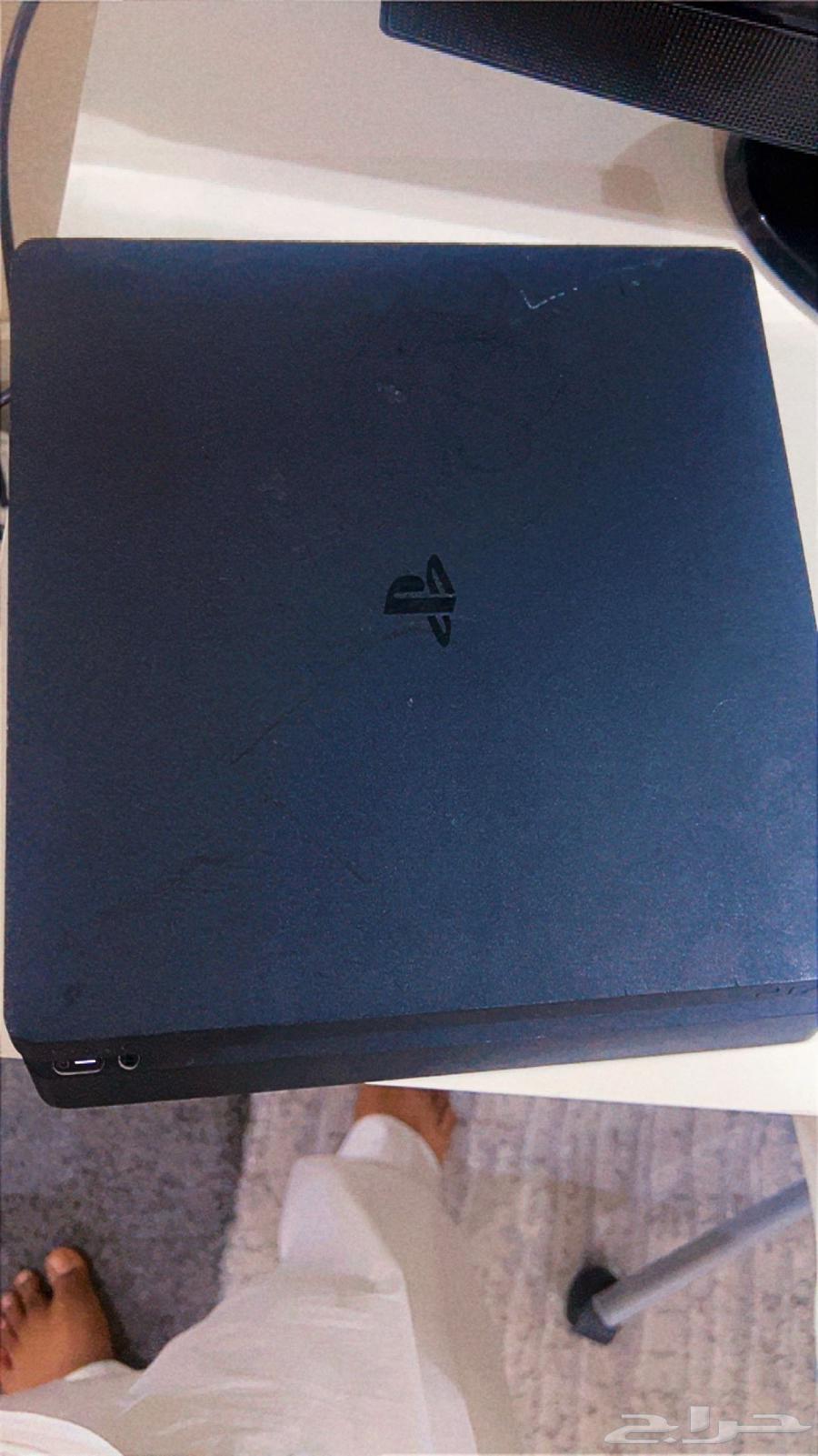 سوني فور 4نظيف مع 2يد سوني64551719649665111