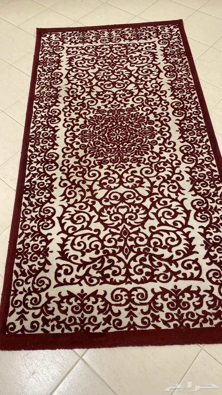 طاولة و دولاب شاشة للبيع64553356055041113