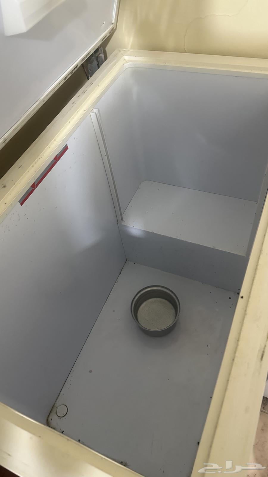 فريزر خربان للبيع تشليح 200 ريال64551575631362112