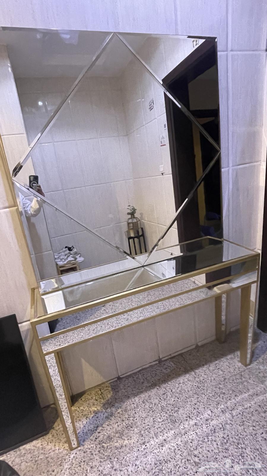 مدخل للبيع مستعجل64552802872834111