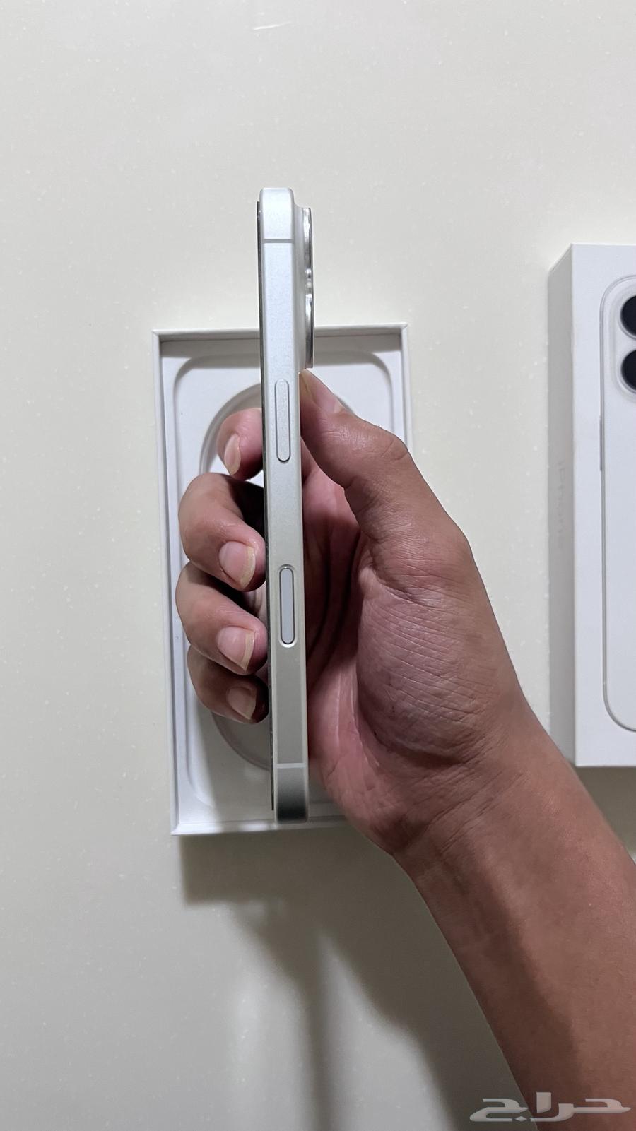 ايفون 16 العادي ابيض 128 قيقا64543803552385112