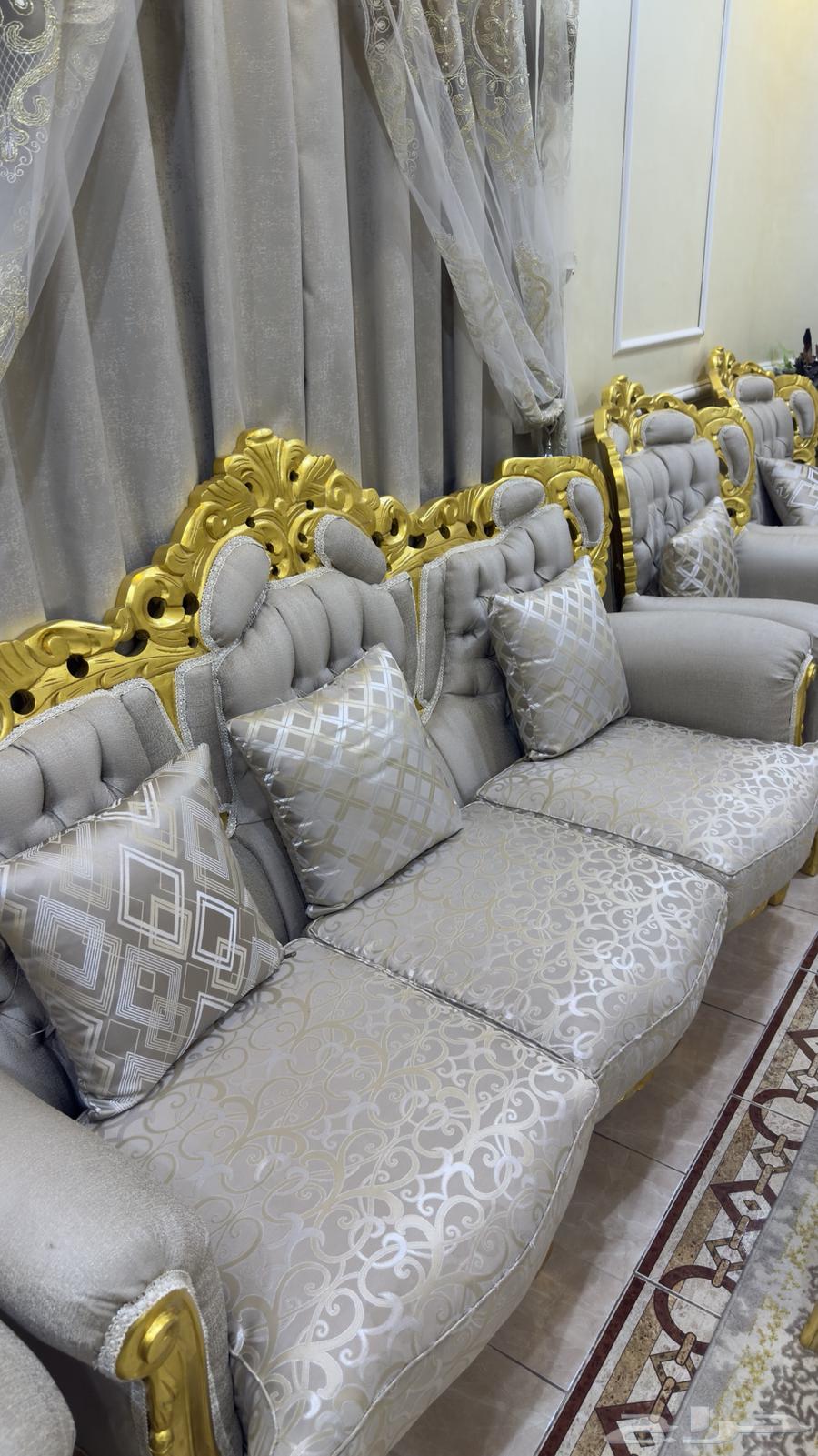 للبيع كنب64548716741123112