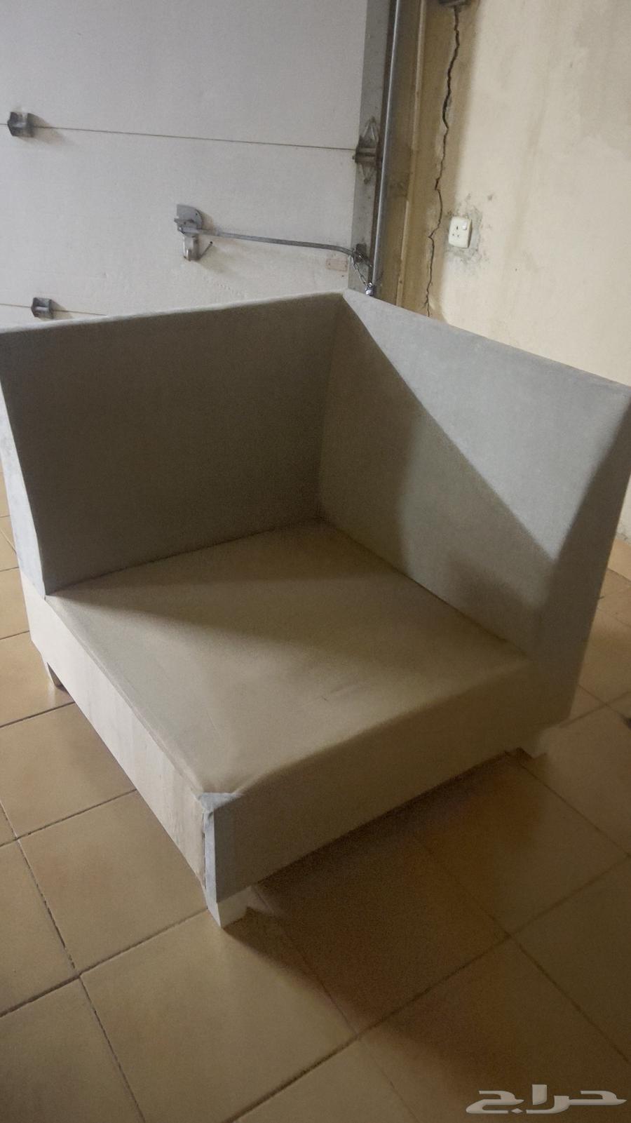 كنب مجلس مستعمل للبيع64552576416130111