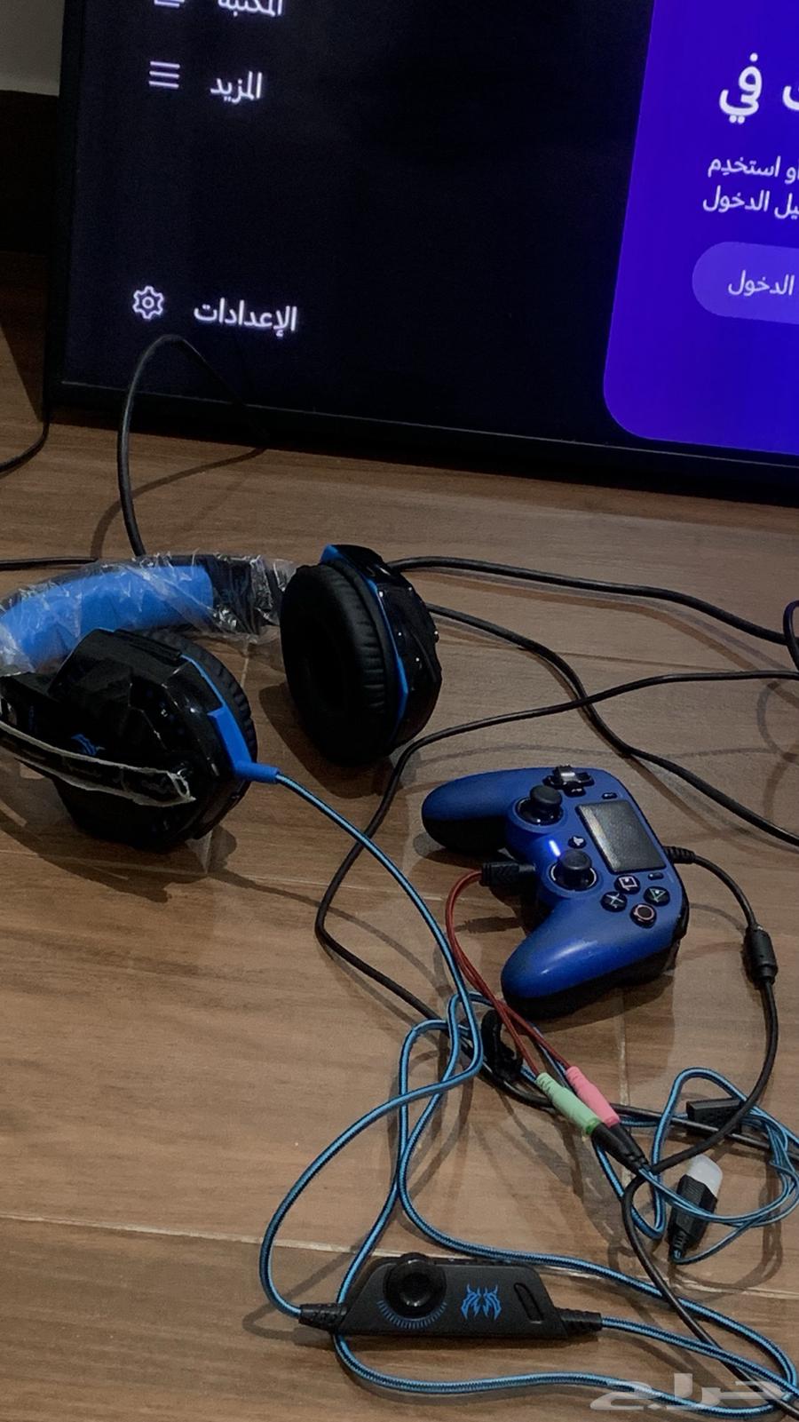 سوني فور نظيف ps4 مع يد جديده سعرها ب 200 كلهن ب600عرض خاص64537881990017111