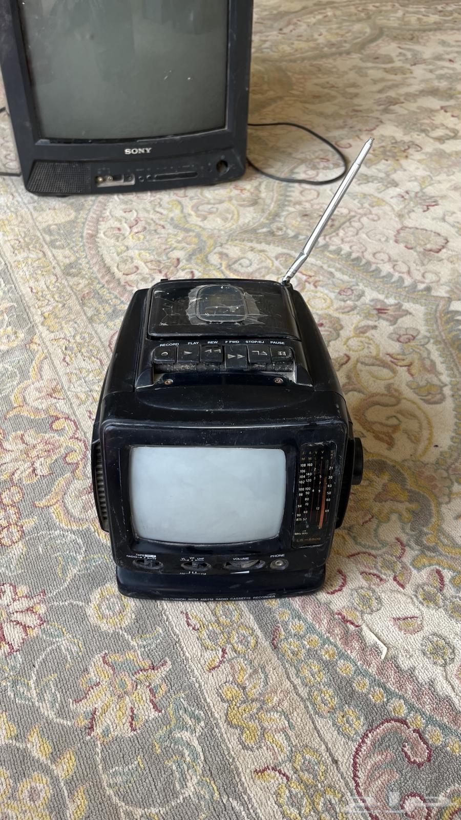 Heritage Radio and Heritage Screen, Operational Condition Required, for Sale64548252506243113