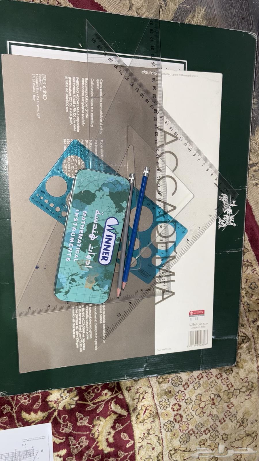 لوحة رسم بكامل أغراضها صامل خاص64552206400641110