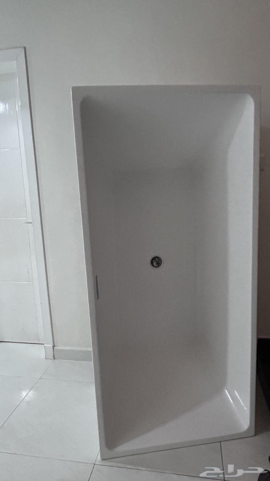 بانيو64547346428162110