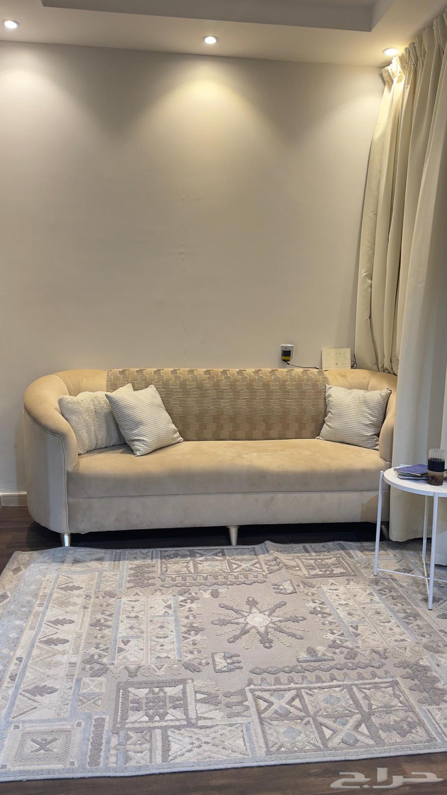 كنبه64543817943299113