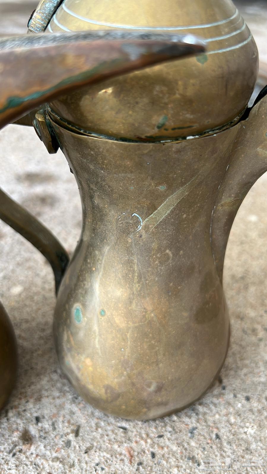 دلال قديمه64545019542274113