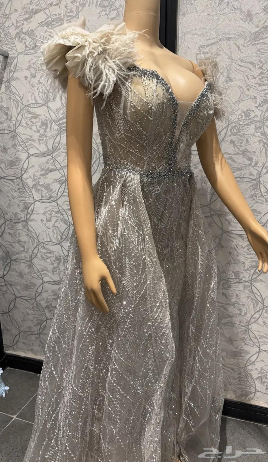فستان للبيع تم التخفيض64545856178562110